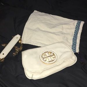 Cream Tory Burch Amanda Logo Clutch